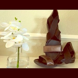 Clark’s  Bronze Sandals